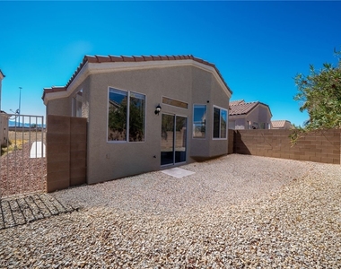 9588 Ensworth Street - Photo Thumbnail 11