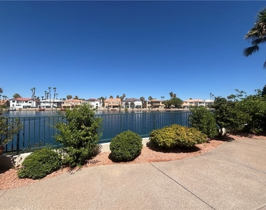 2424 Ocean Front Drive - Photo Thumbnail 15