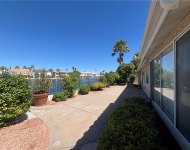 2424 Ocean Front Drive - Photo Thumbnail 14