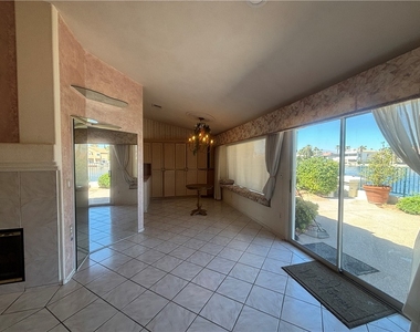 2424 Ocean Front Drive - Photo Thumbnail 6