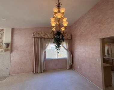 2424 Ocean Front Drive - Photo Thumbnail 3