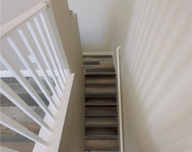 6255 W Arby Avenue - Photo Thumbnail 5