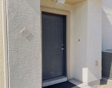 6255 W Arby Avenue - Photo Thumbnail 15