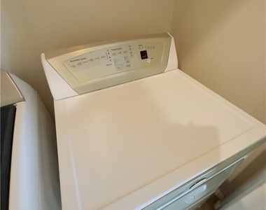 6255 W Arby Avenue - Photo Thumbnail 10