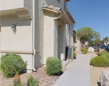 6255 W Arby Avenue - Photo Thumbnail 17