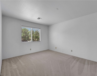 815 Stillwater Lane - Photo Thumbnail 16