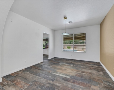 815 Stillwater Lane - Photo Thumbnail 3
