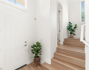 11392 Corsica Mist Avenue - Photo Thumbnail 17