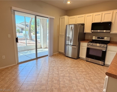 2523 Romanza Road - Photo Thumbnail 12