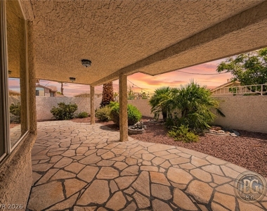 2012 Cedarcrest Court - Photo Thumbnail 12