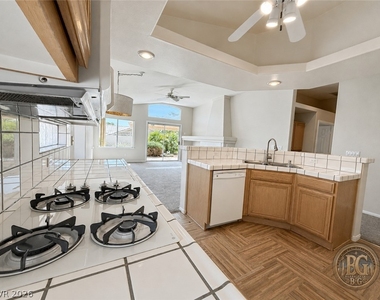 2012 Cedarcrest Court - Photo Thumbnail 9