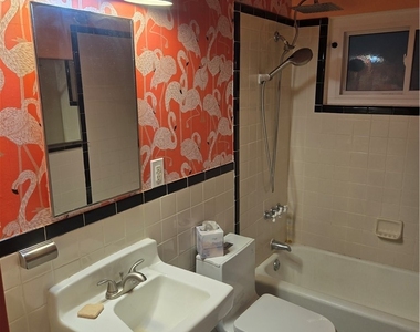 1305 Phillips Avenue - Photo Thumbnail 10