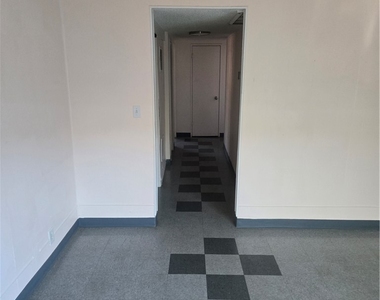 1305 Phillips Avenue - Photo Thumbnail 4