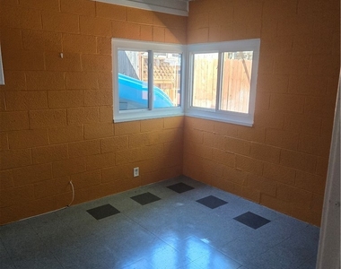 1305 Phillips Avenue - Photo Thumbnail 13