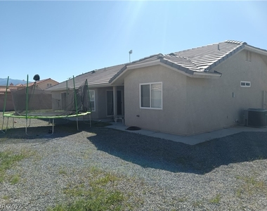 546 E Elsie Lane - Photo Thumbnail 22