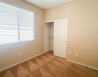 10724 Windrose Point Avenue - Photo Thumbnail 20