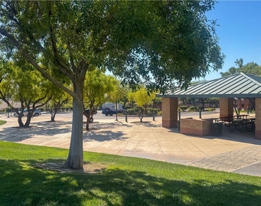 10724 Windrose Point Avenue - Photo Thumbnail 44