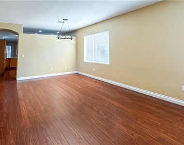 10724 Windrose Point Avenue - Photo Thumbnail 1
