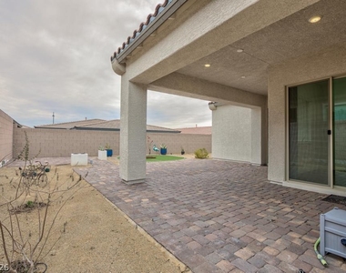 689 Monteverdi Peak Street - Photo Thumbnail 2
