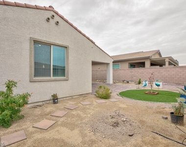 689 Monteverdi Peak Street - Photo Thumbnail 3