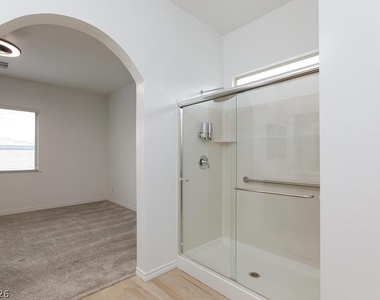 689 Monteverdi Peak Street - Photo Thumbnail 20