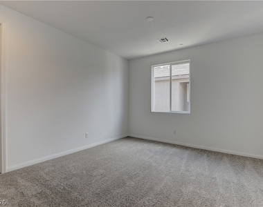 5174 Olga Manor Avenue - Photo Thumbnail 10