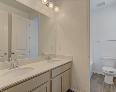 5174 Olga Manor Avenue - Photo Thumbnail 14