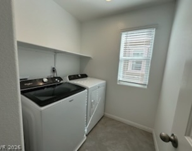 357 Silva Place - Photo Thumbnail 11