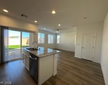 357 Silva Place - Photo Thumbnail 4
