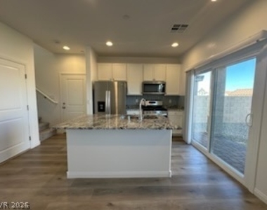 357 Silva Place - Photo Thumbnail 3