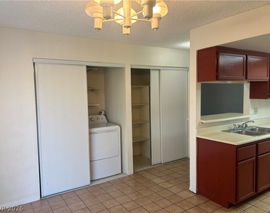 5429 Centurion Court - Photo Thumbnail 4