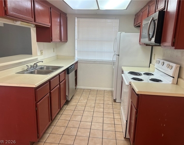 5429 Centurion Court - Photo Thumbnail 5