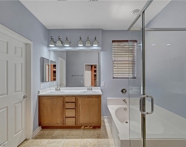 10240 Gladstone Peak Street - Photo Thumbnail 26