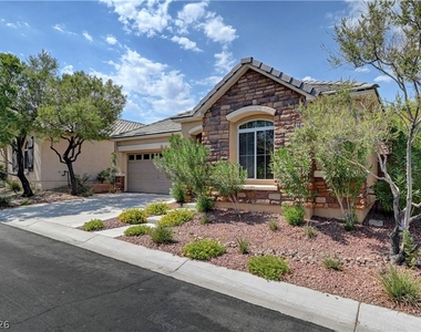 10240 Gladstone Peak Street - Photo Thumbnail 2