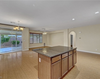 10240 Gladstone Peak Street - Photo Thumbnail 19