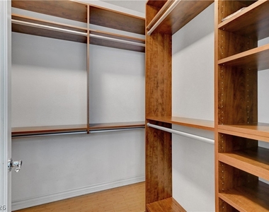 10240 Gladstone Peak Street - Photo Thumbnail 27