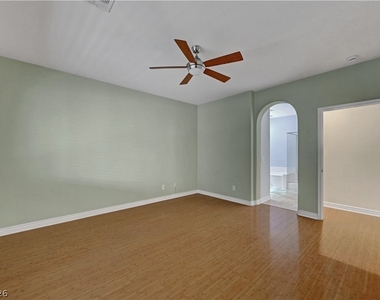 10240 Gladstone Peak Street - Photo Thumbnail 23