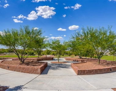 10240 Gladstone Peak Street - Photo Thumbnail 49