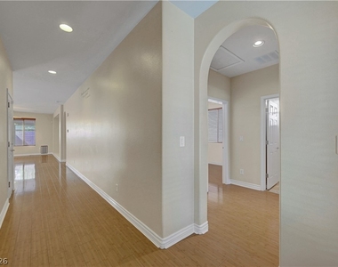 10240 Gladstone Peak Street - Photo Thumbnail 5