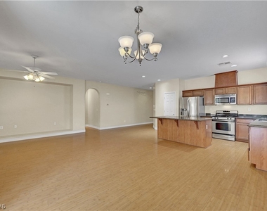 10240 Gladstone Peak Street - Photo Thumbnail 14