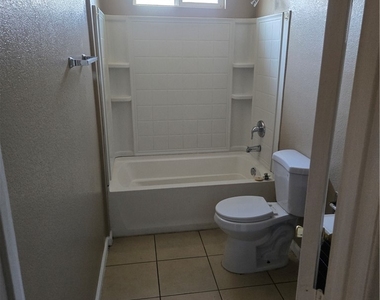 741 N 10th Street - Photo Thumbnail 13