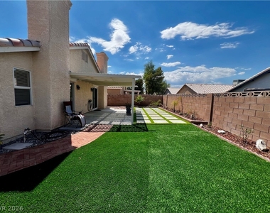 7100 Village Shore Court - Photo Thumbnail 3