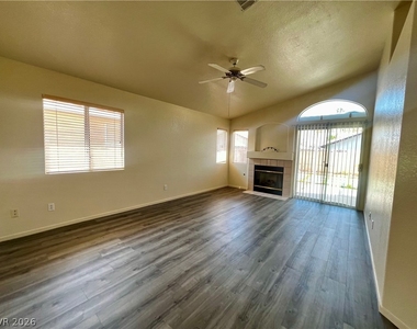 7100 Village Shore Court - Photo Thumbnail 14