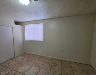 910 Magnolia Avenue - Photo Thumbnail 6