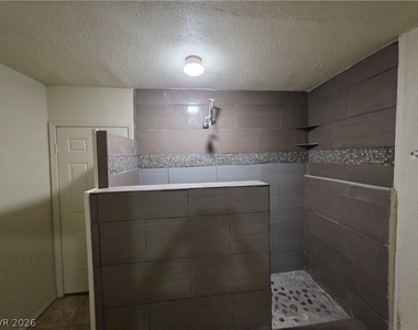 910 Magnolia Avenue - Photo Thumbnail 7
