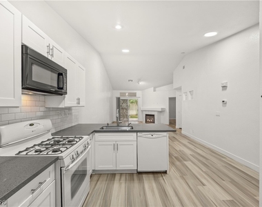 3365 Kylemore Street - Photo Thumbnail 13