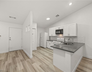 3365 Kylemore Street - Photo Thumbnail 11