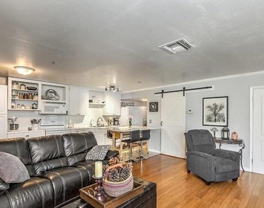 1454 Elizabeth Avenue - Photo Thumbnail 4