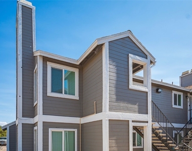 921 Snug Harbor Street - Photo Thumbnail 1