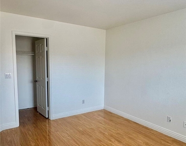 3434 Bella Valencia Court - Photo Thumbnail 9